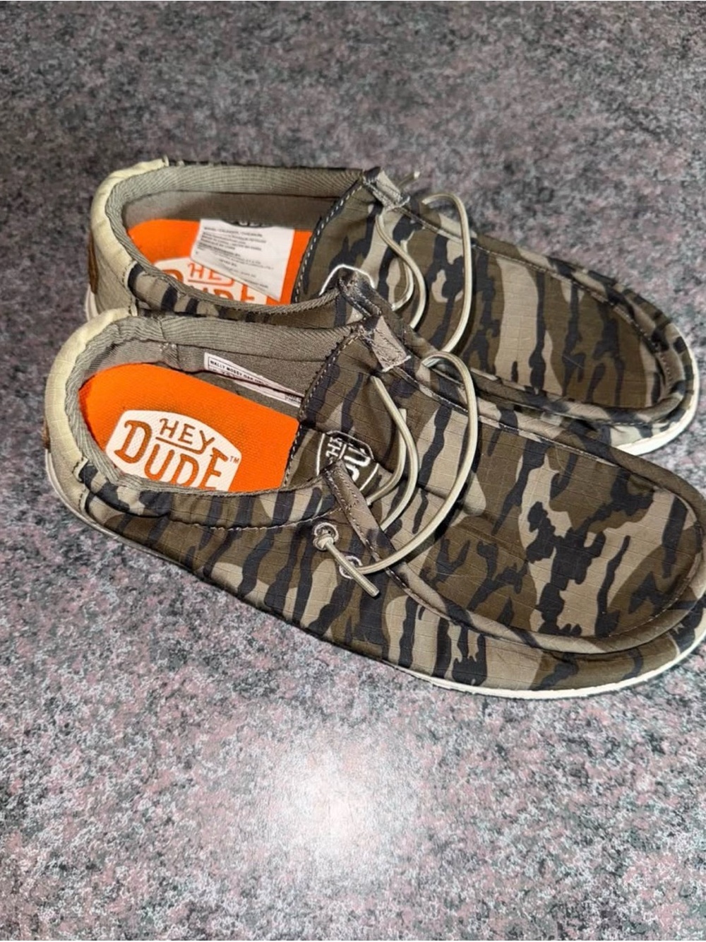 Size 5Y HEYDUDE Hey Dude Wally Mossy Oak youth Slip-On Sneaker A33 camo